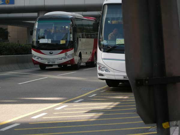 深圳巴士租車(chē):鴻鳴巴士讓出行更安全!