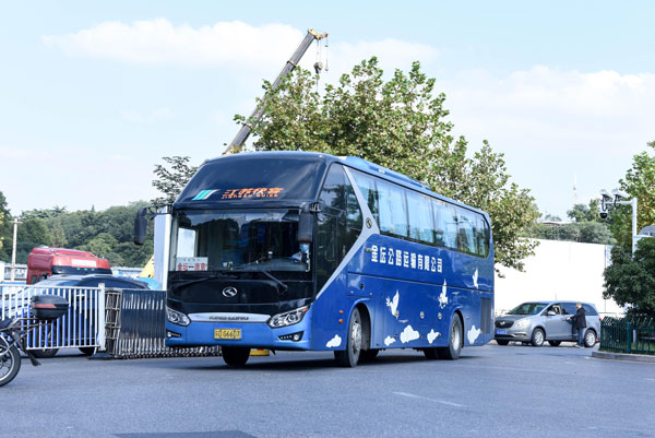 大巴租車(chē)的重要性（大巴車(chē)租車(chē)平臺(tái)的自我提升法則）